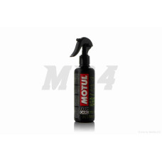Спрей для чищення шолома і козирка 250мл "MOTUL" (M1) ФРАНЦІЯ