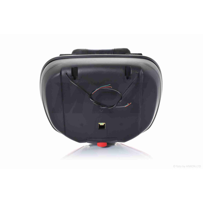 Кофр #898/2 59*45.5*32.5, 47L поліпропіленовий, переносний, діодний габарит+стоп-сигнал "LIPAI"